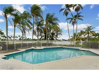 3170 Willow Ln, Weston, FL 33331