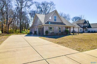 110 Ivy Meadow Cir, Hazel Green, AL 35750