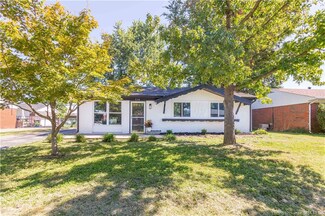 734 Spicewood Dr, Clarksville, IN 47129