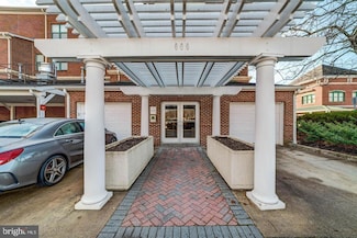9000 Lorton Station Blvd Unit 207, Lorton, VA 22079