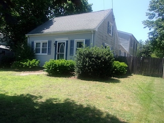 14 Mutton Ln, East Weymouth, MA 02189