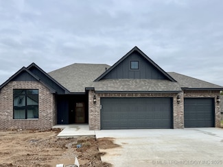 3020 S 7th Place, Broken Arrow, OK 74012