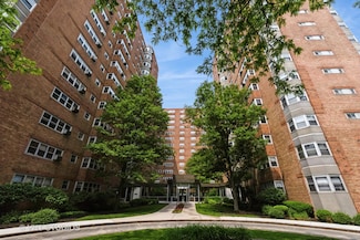 4960 N Marine Dr Unit 720, Chicago, IL 60640