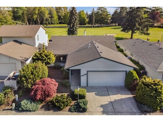 10020 SW Highland Dr, Portland, OR 97224
