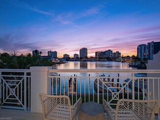 4047 Crayton Rd Unit 4047, Naples, FL 34103