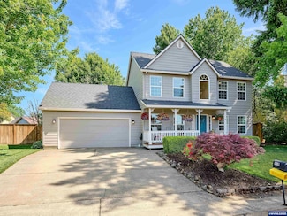 958 Meadowvale Ln, Woodburn, OR 97071