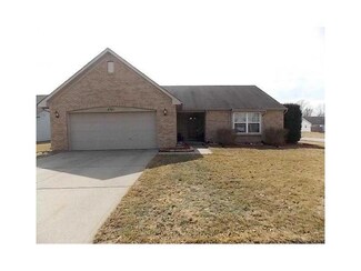 5751 Ashcroft Dr, Indianapolis, IN 46221