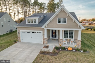102 Serenity Cir, Middletown, DE 19709