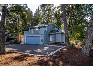 4225 Fox Hollow Rd, Eugene, OR 97405