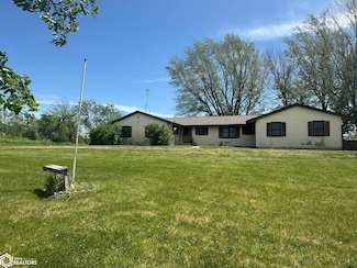 23529 540th St, Centerville, IA 52544