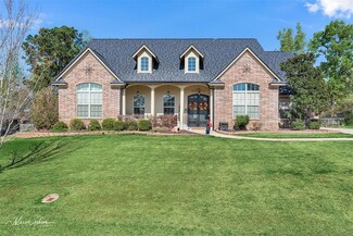2520 Bloomfield Ln, Haughton, LA 71037
