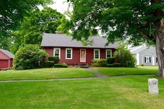 77 E Main St, West Brookfield, MA 01585