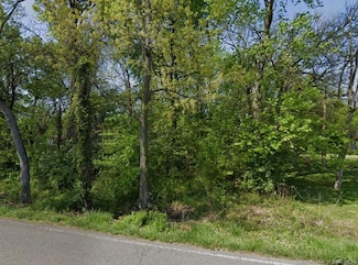 3517 Kamer Miller Rd, New Albany, IN 47150