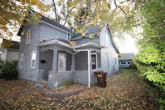 1315 Pearl St, Auburn, IN 46706