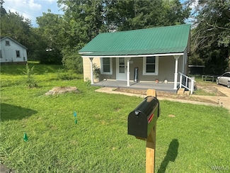604 1st St NE, Aliceville, AL 35442