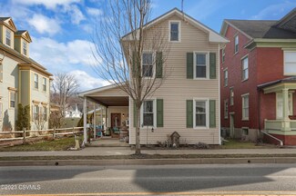 209 Chestnut St, Mifflinburg, PA 17844