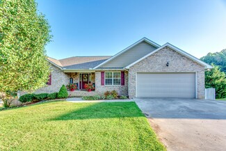 8107 Campbells Point Rd, Corryton, TN 37721