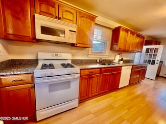 80 Josephine Evaristo Ave Unit 2nd flr, Greenwich, CT 06830