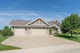 2105 Morningstar Ln, Oshkosh, WI 54904