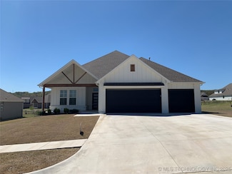 19006 E Round Mountain Rd, Catoosa, OK 74015
