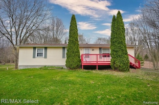10304 Nichols Rd, Montrose, MI 48457