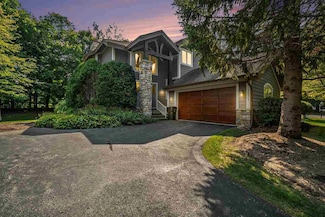 1171 Cedar Ln, Petoskey, MI 49770