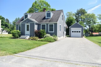 3 Macintosh St, Brunswick, ME 04011