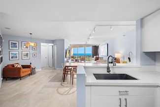6767 Collins Ave Unit 302, Miami Beach, FL 33141