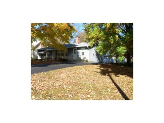 15906 E T C Lea Rd, Independence, MO 64050