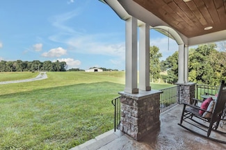 2173 Smalling Rd, Lafayette, TN 37083
