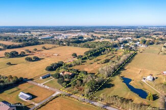 609 Pitt Rd, Scott, LA 70583