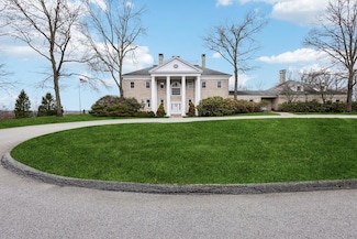 955 Old Quaker Hill Rd, Pawling, NY 12564
