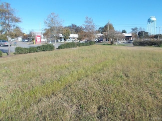 713 N Broad St, Edenton, NC 27932