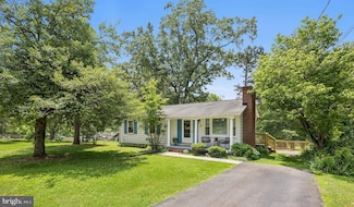 55 Pegs Ln, Fredericksburg, VA 22405