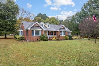 111 Foxcroft Rd, Suffolk, VA 23435