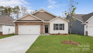 394 Wheatfield Rd, Fletcher, NC 28732