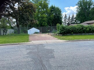 2718 16th Ave E, Saint Paul, MN 55109