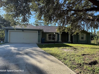 690 Henlock St SE, Palm Bay, FL 32909