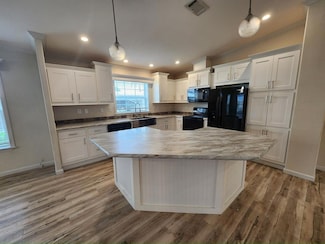 215 Caviller Ct Unit 215, North Fort Myers, FL 33917