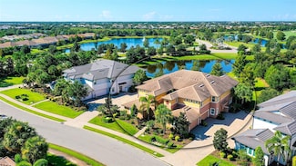 7546 Divot Loop, Lakewood Ranch, FL 34202