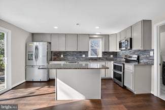 5904 Harvey St, East New Market, MD 21631