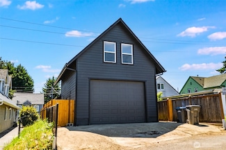 1012 9th St, Bremerton, WA 98337