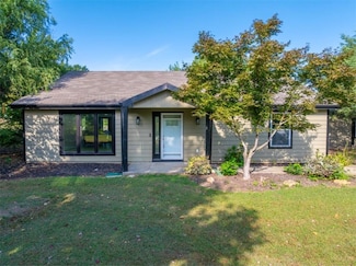 5183 Cherokee Ln, Mc Louth, KS 66054