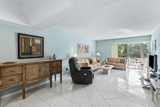23345 Carolwood Ln Unit 406, Boca Raton, FL 33428