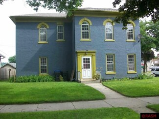 304 State St, Mankato, MN 56001