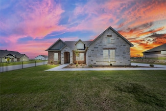 111 Clear Creek Ln, New Fairview, TX 76078