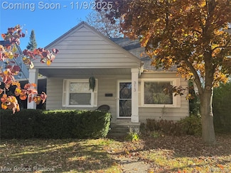 313 S Dorchester Ave, Royal Oak, MI 48067