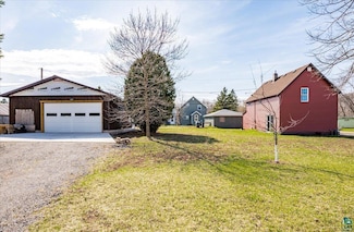 226 Crestline Ct, Duluth, MN 55808