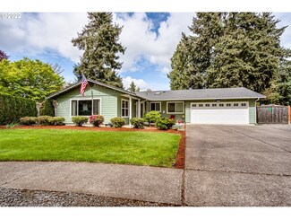 385 Silver Meadows Dr, Eugene, OR 97404