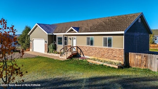 189 East St, Star Valley Ranch, WY 83127